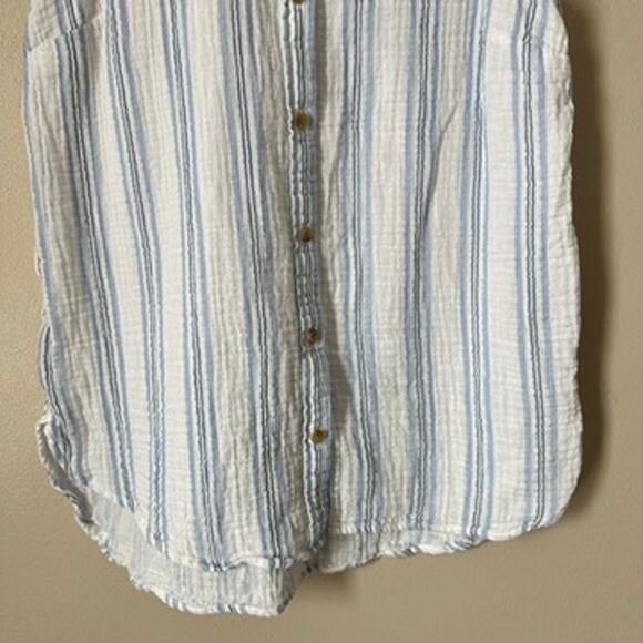 LL Bean Seersucker Shirt Womens SMALL Sleeveless Top Preppy Summer Casual Stripe - Picture 3 of 11